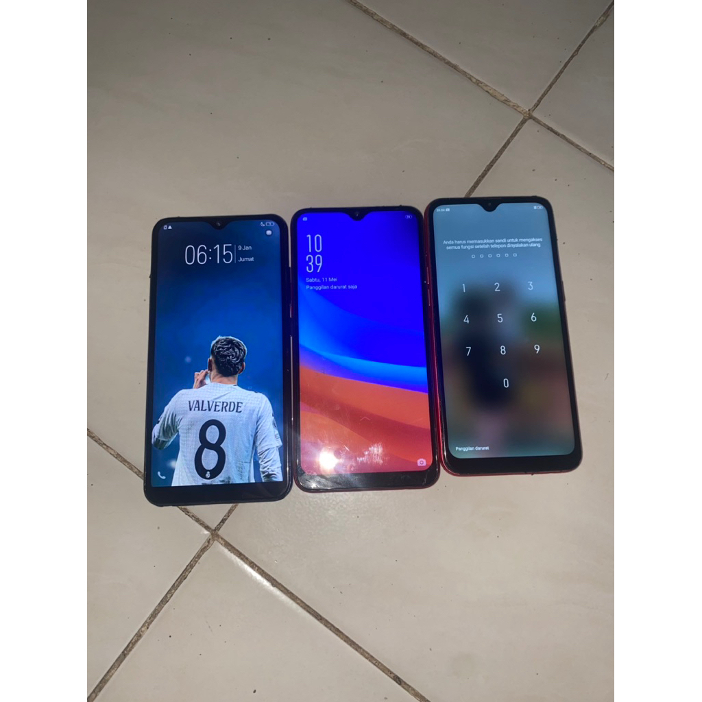 3 HP NORMAL LCD GANTIAN (LCD AJA AGAK LEPAS KAREMA LEM NYA KURANG BAGUS)