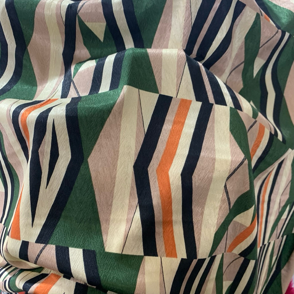 kain silk satin premium - kain satin silk garment quality - kain silk satin premium