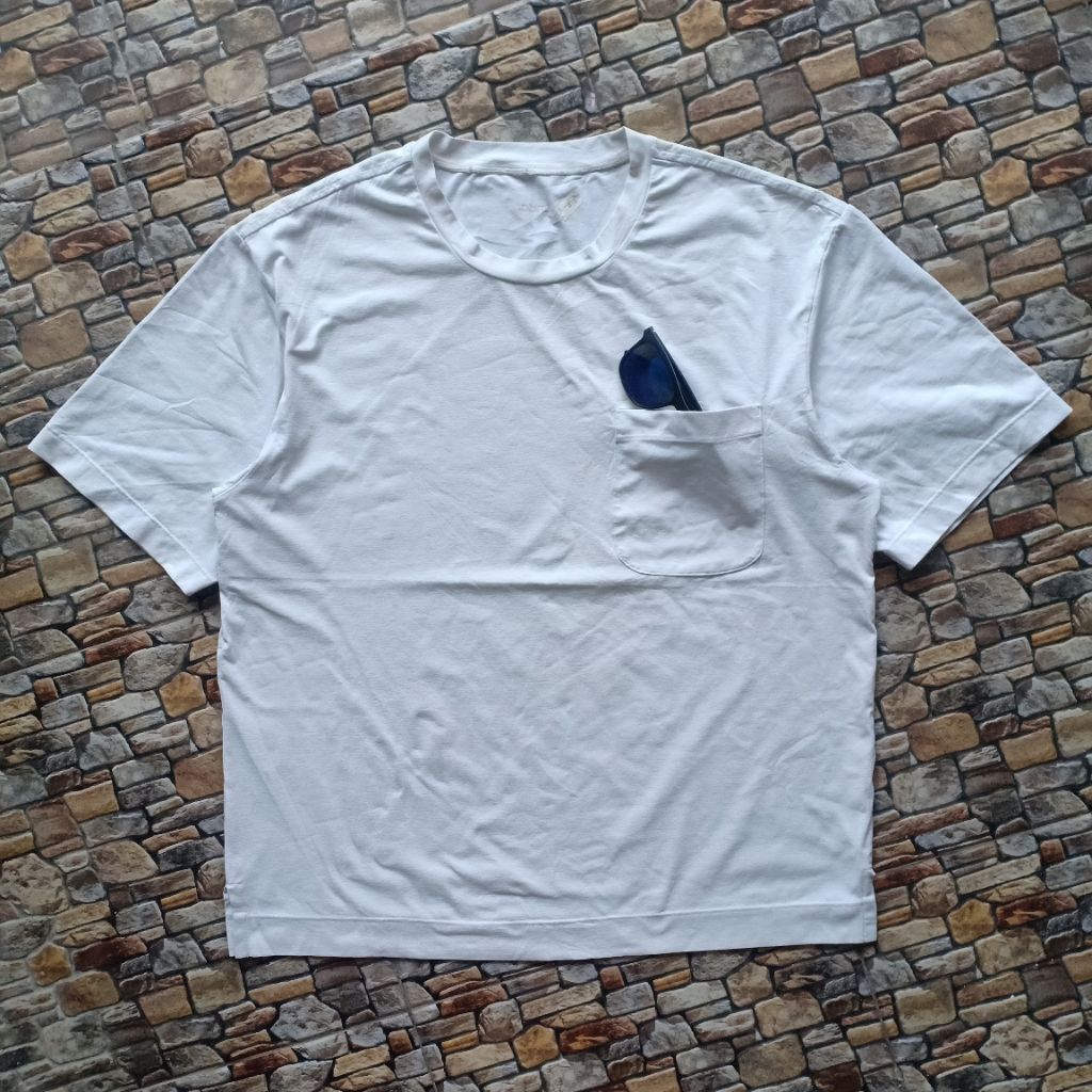 Kaos pria branded Andar original preloved
