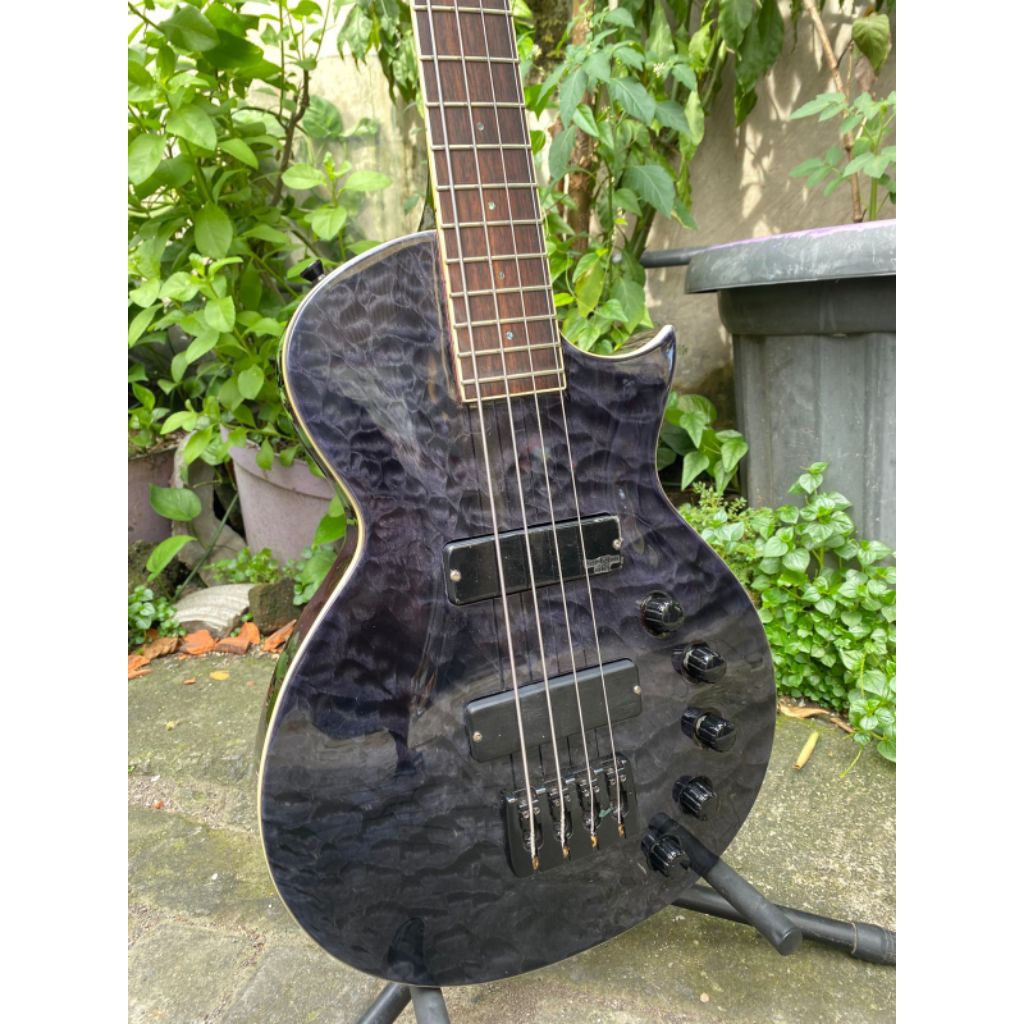 Bass 4string LTD eclipse body neck original pickup bartolini mk1