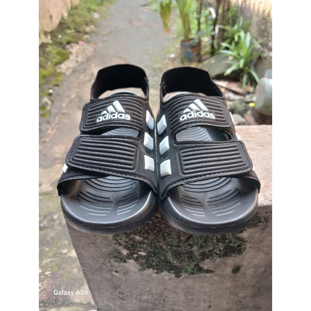 preloved pribadi sendal anak adidas altaswim