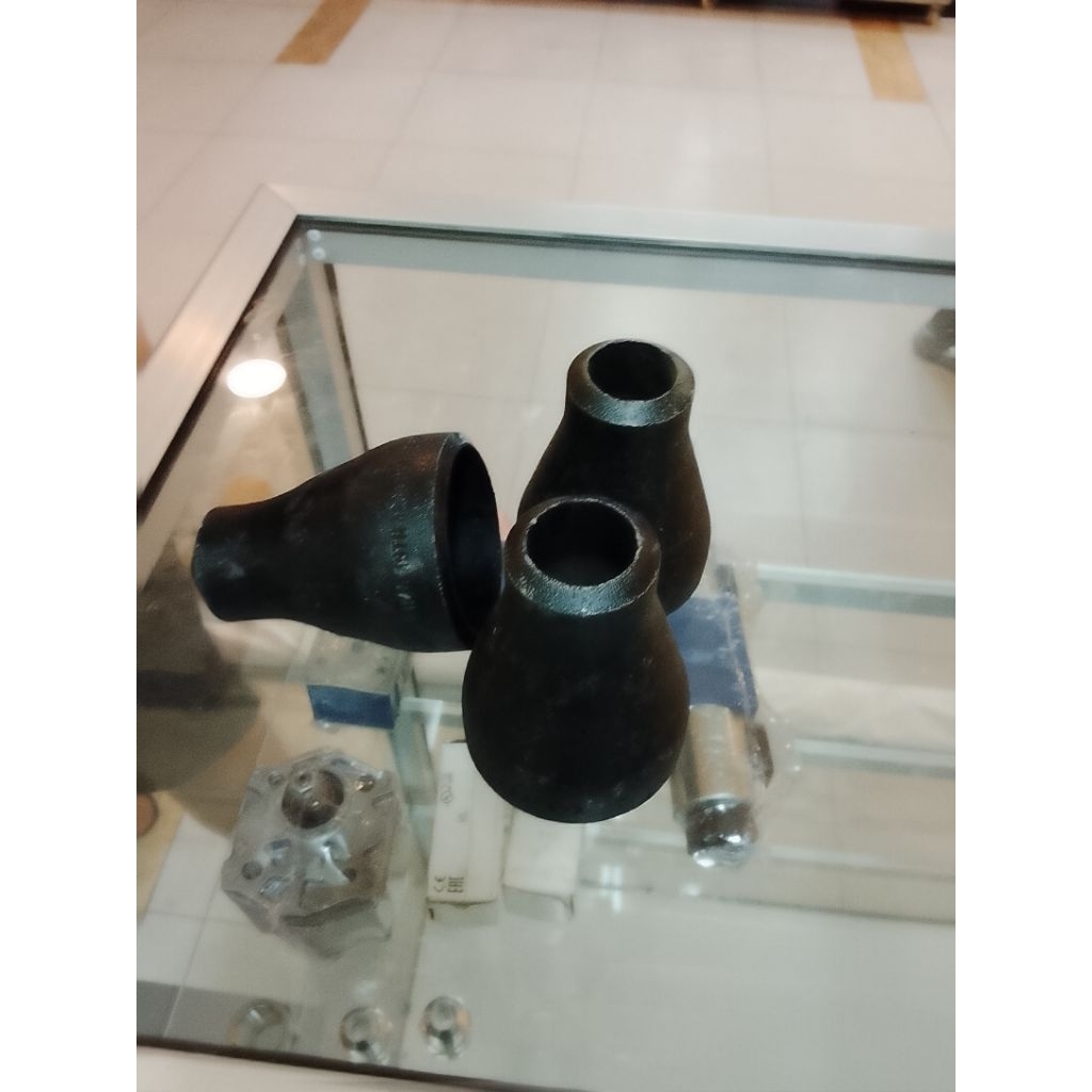 reducer las besi sgp 5 x 4 / reducer carbon steel