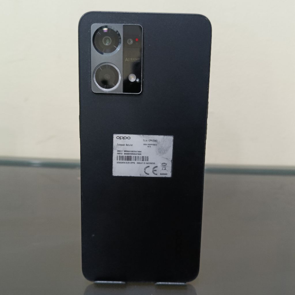 Handphone Oppo Reno 7 Ram 8 256GB (Batangan, Tanpa Charger)