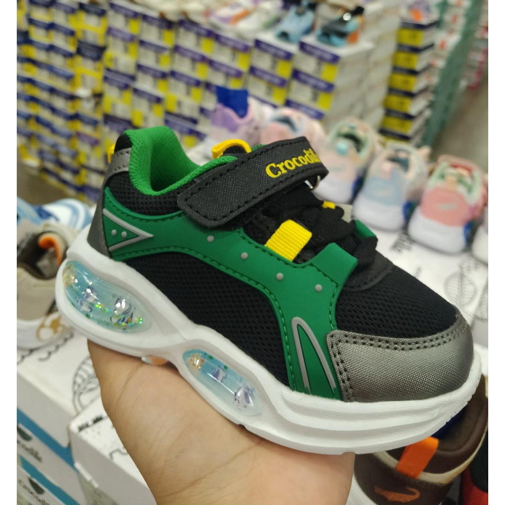 sepatu lampu anak cowok model terbaru brand crocodile kids