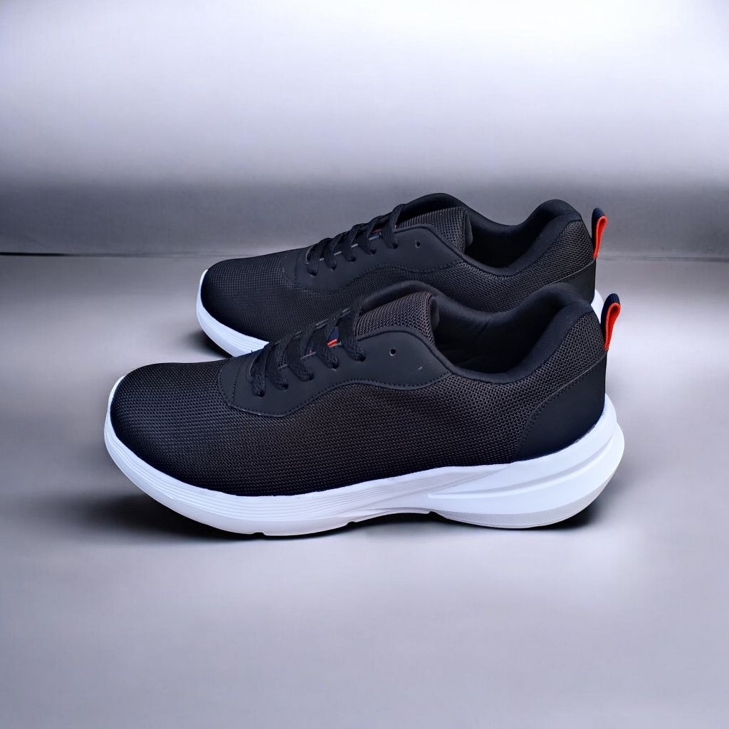 ( Gratis Kaos Kaki )Sepatu Sport Pria Premium Polos Laki laki Sepatu Sekolah Running Polosan Hitam P