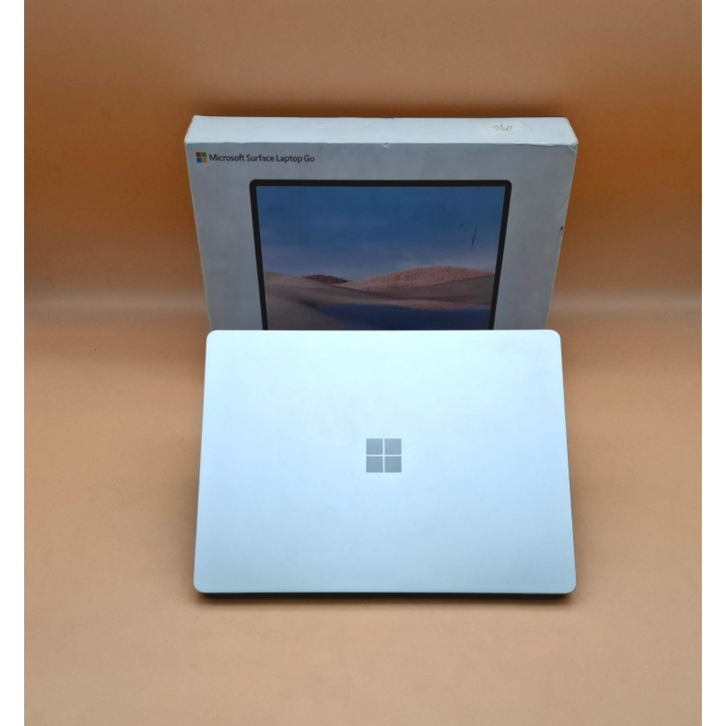 Microsoft Surface Laptop Go Touchscreen Core i5 Gen 10 Ram 8 Ssd 256 GB Touchscreen Fullset Mulus 12