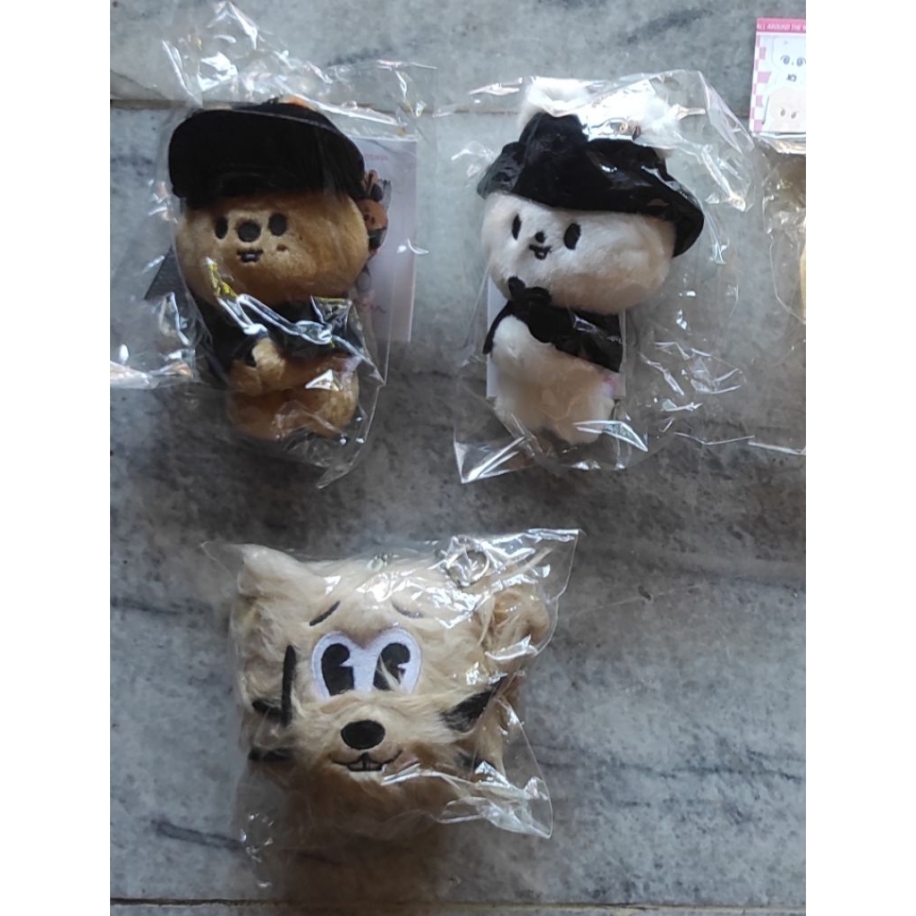(READY SEALED) OFFICIAL SKZOO HANQUOKKA LEEBIT 10CM MAGNET PLUSH SUPERBOWL