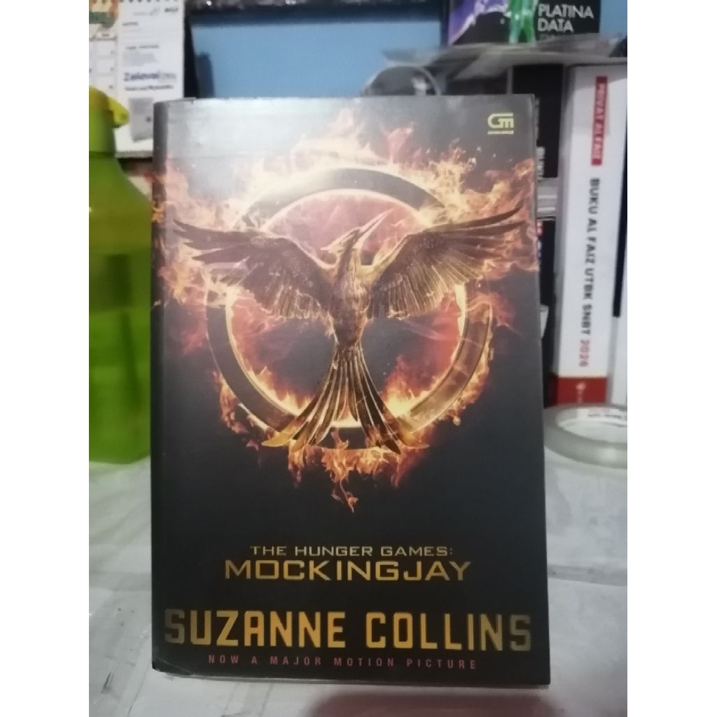 preloved series novel Hunger Games : Mockingjay by Suzanne Collins