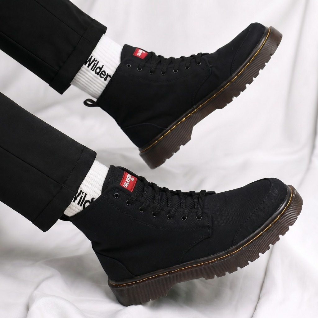 MOSES Sepatu Pantofel Formal Boots Docmart Hak Tinggi Pria - Wanita