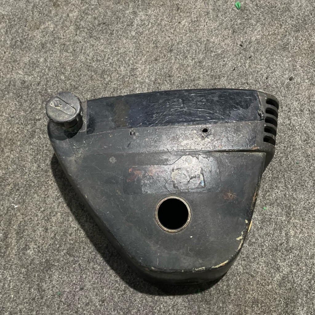 box tutup cover aki accu tepong kempolan suzuki a100 kanan original