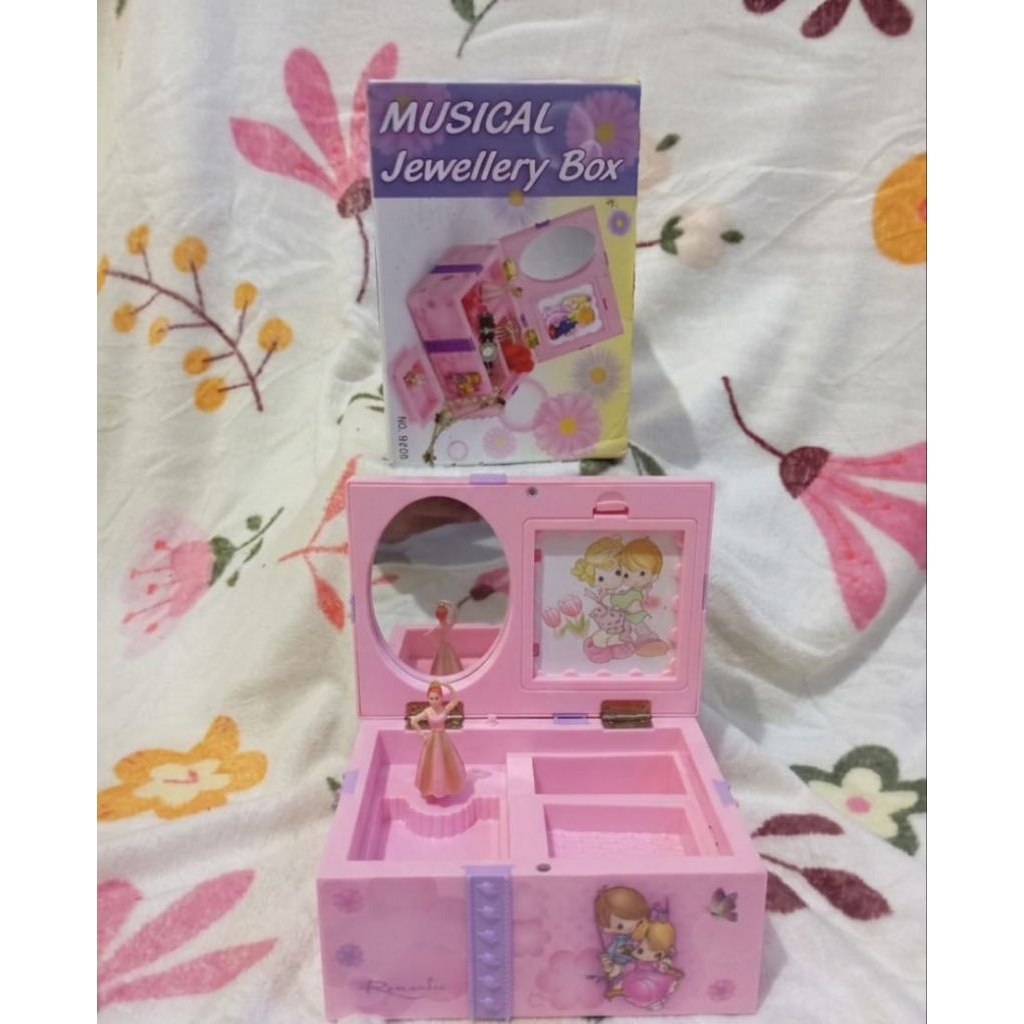 preloved kotak mainan love music box