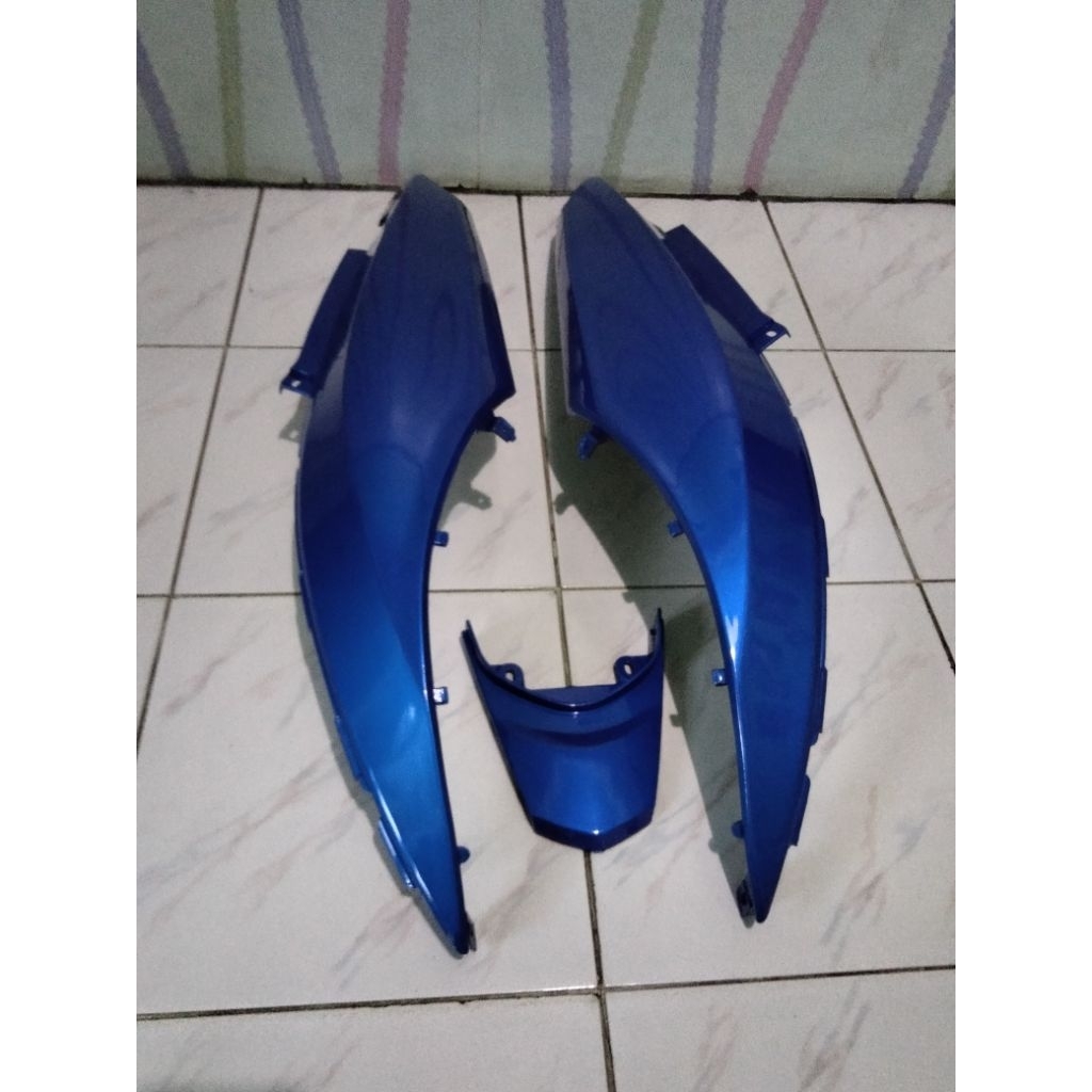 Cover bodi samping kanan kiri Body Yamaha Mio j Mio Gt warna biru glossy mirip original PNP