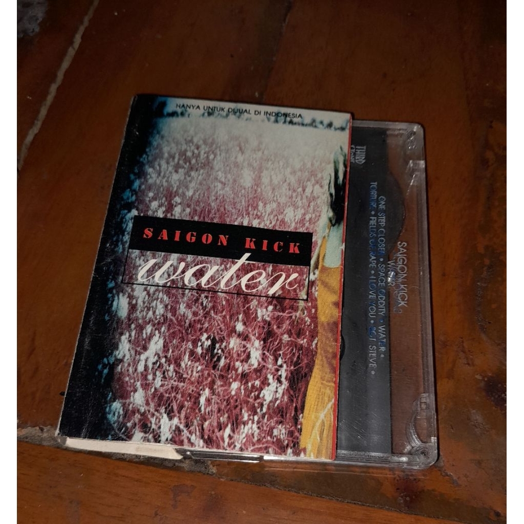 Kaset pita Saigon kick