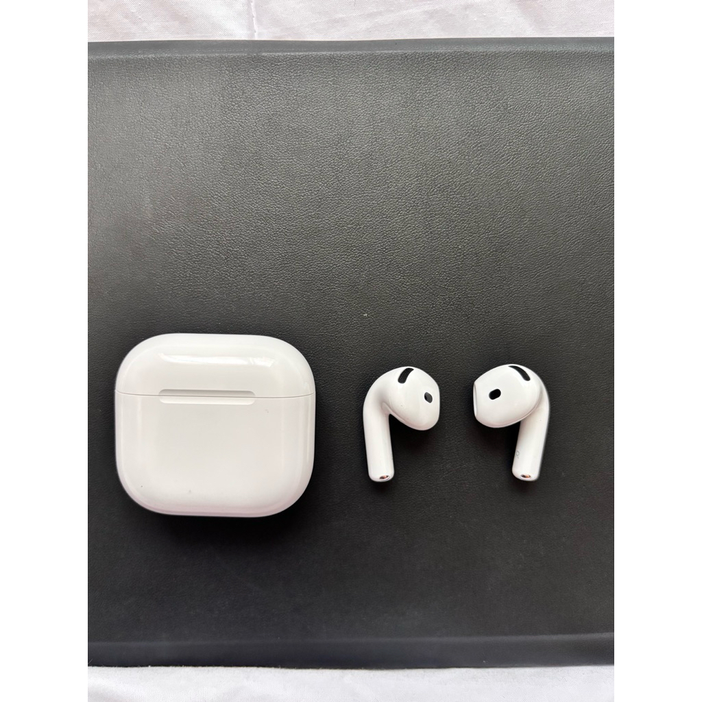 Apple Airpods Gen 4 Resmi iBox Second Like New Full Set 100% Ori