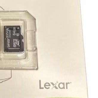 64 gb LEXAR  CS-CMT-CARDT-64G 64GB MicroSD + adapter UHS-I CLASS 10 SPEED 90MB/S