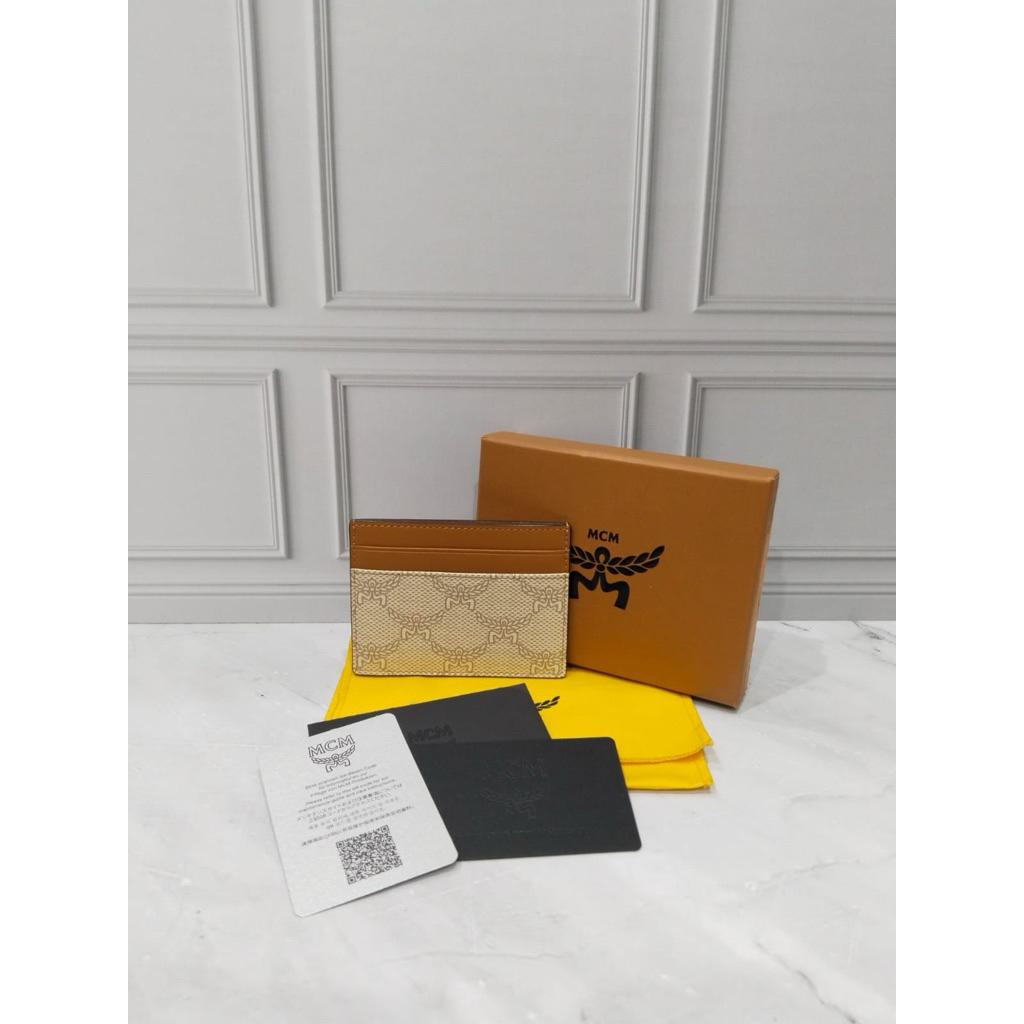New MCM Himmel Mini Lauretos Card Case