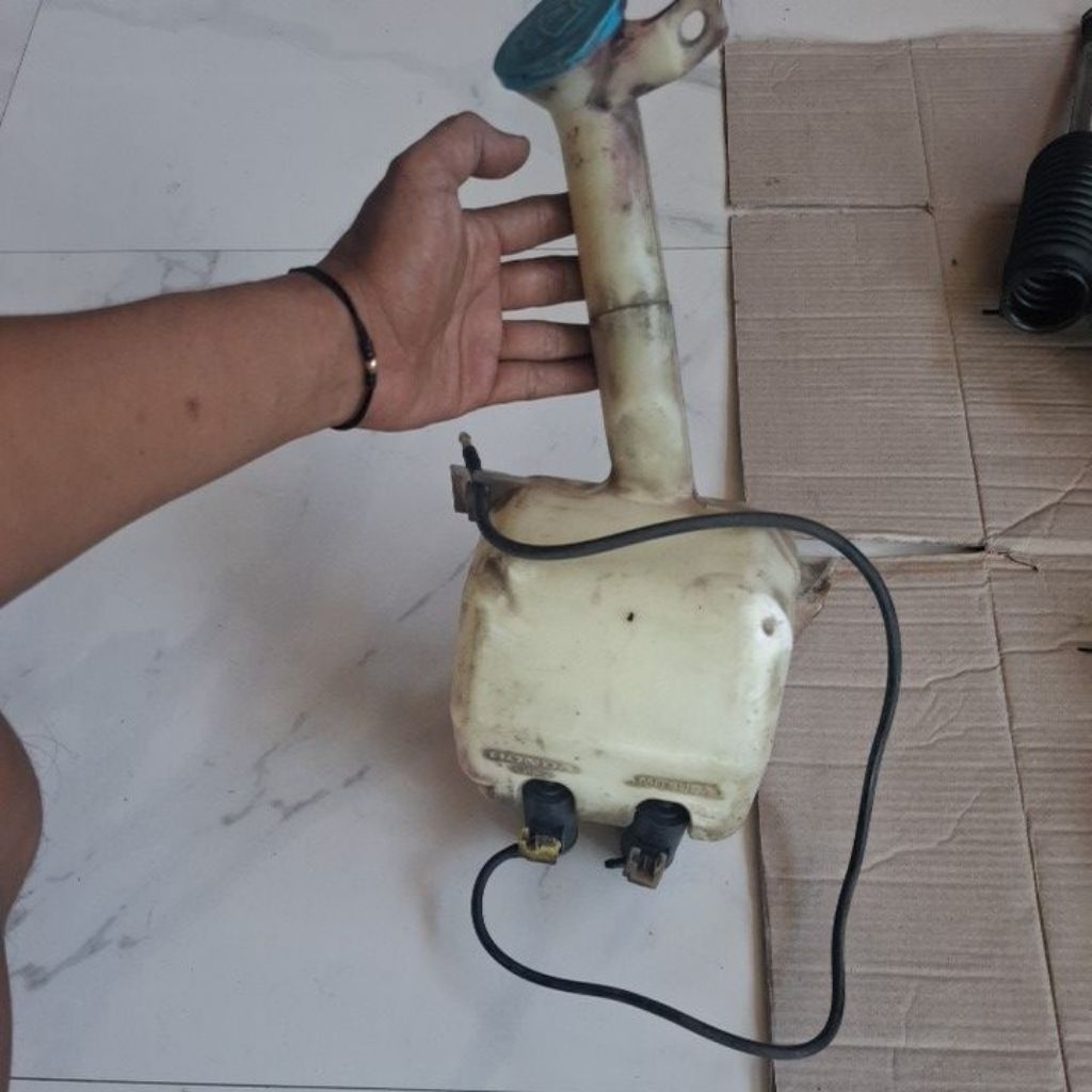 tabung wiper.tabung cadangan air wiper honda jazz gd3