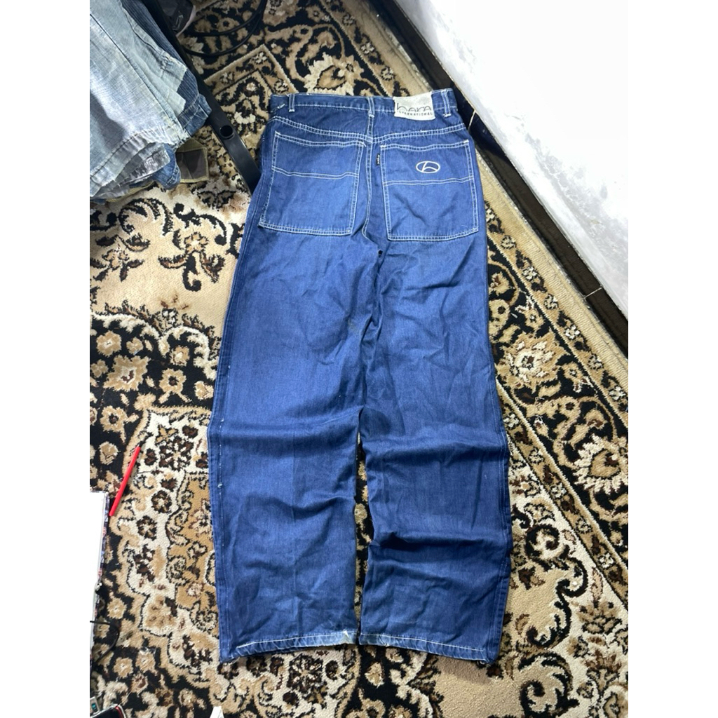 baggy jeans y2k