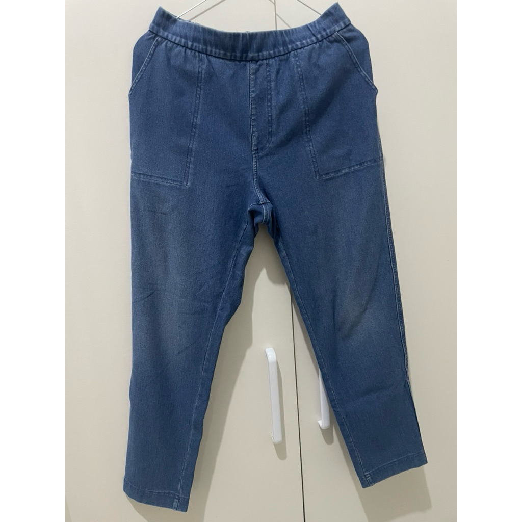 [PRELOVED] Uniqlo Denim Jersey Tapered Pants Celana Panjang Jeans