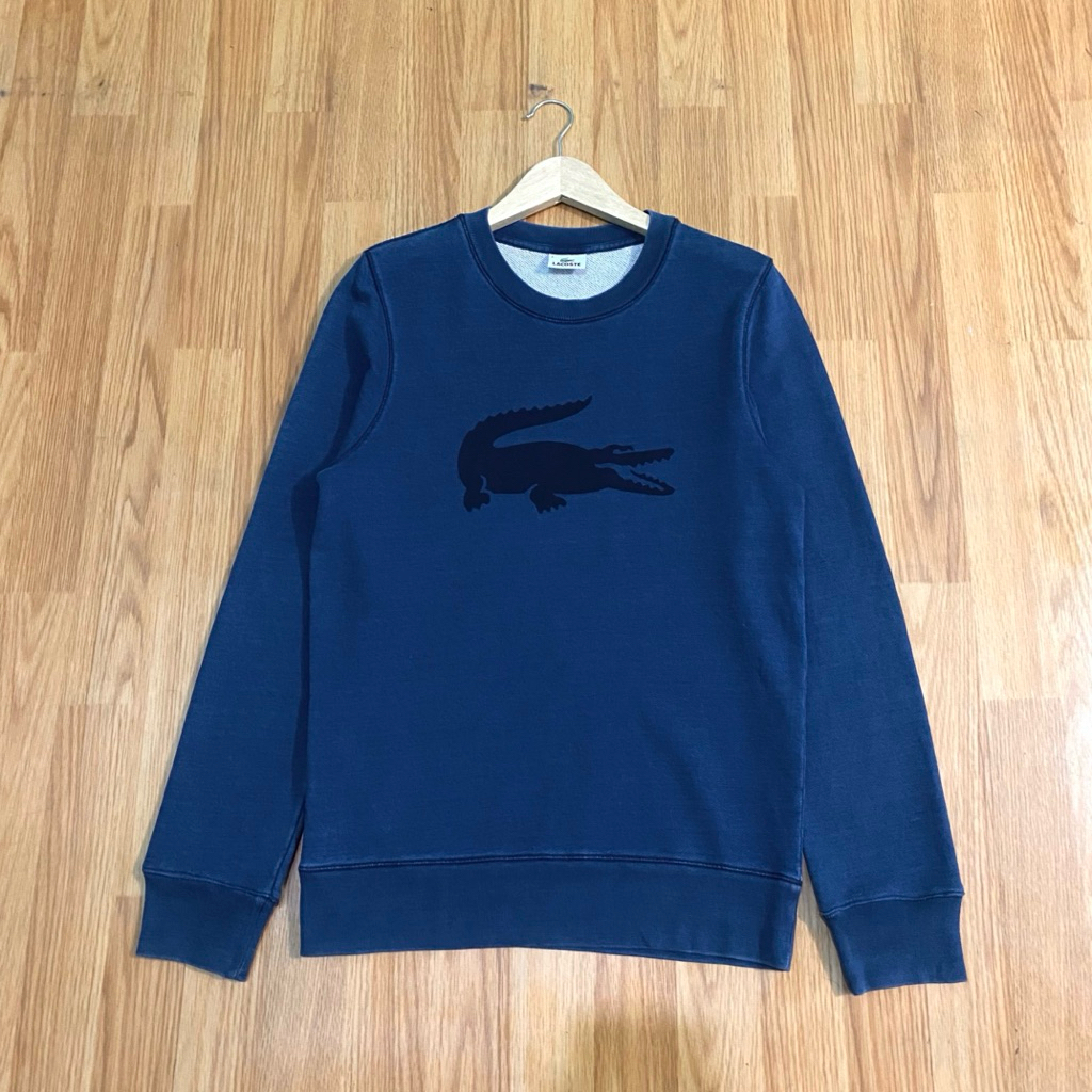 crewneck lacoste big logo ..