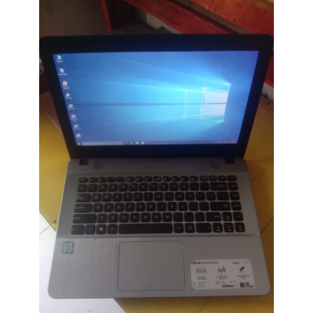 laptop Asus x441u core i3 gen6 normal