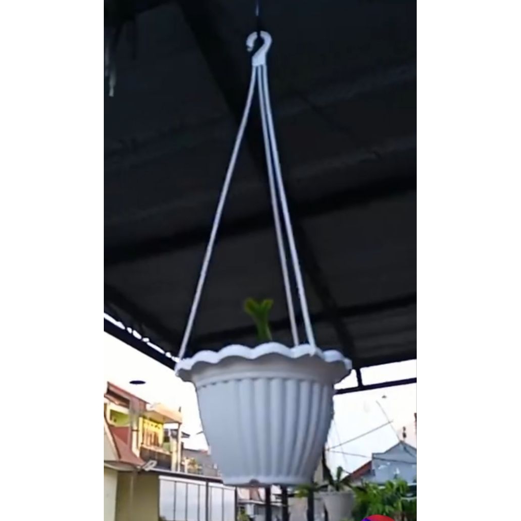 pot gantung plastik