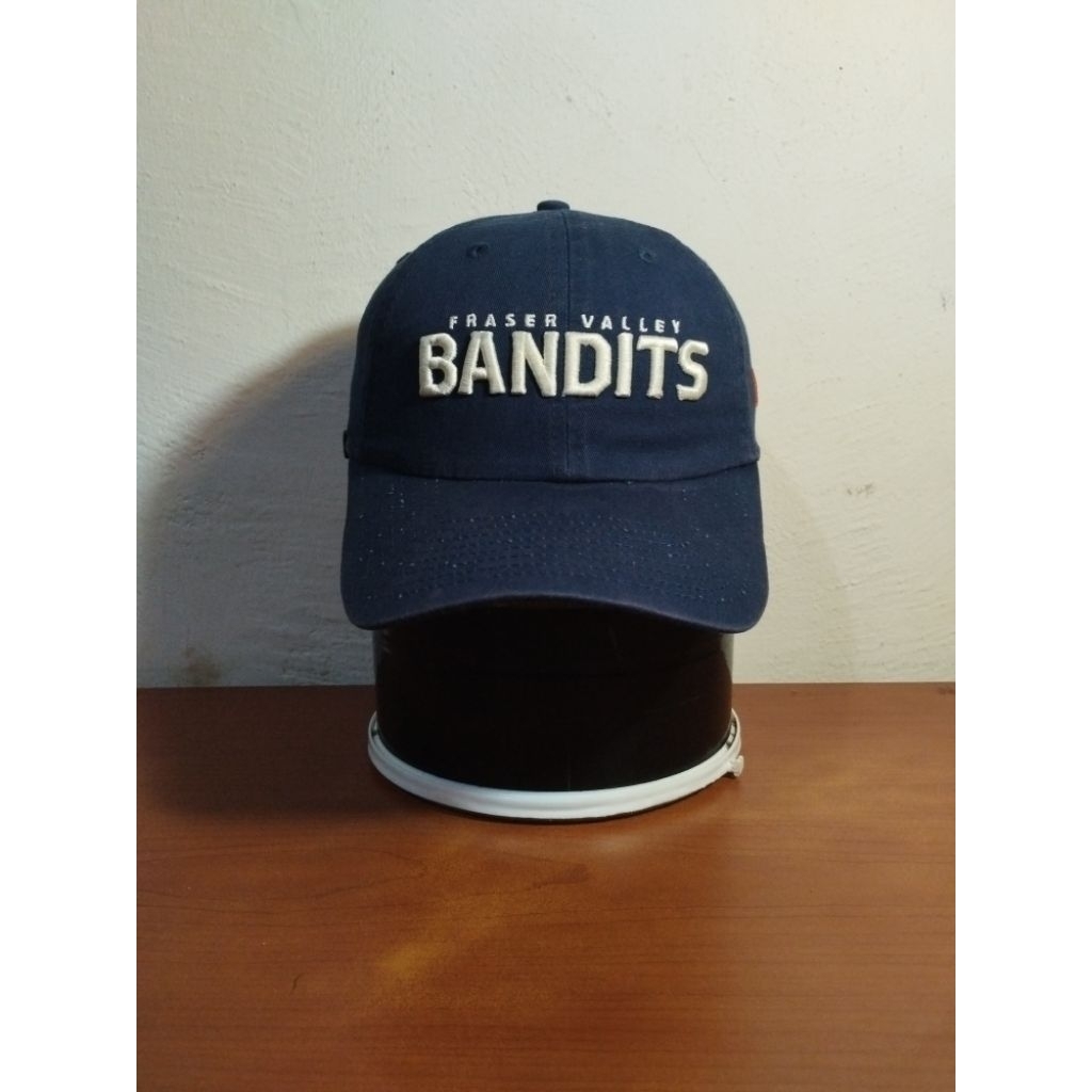 Topi New Era Bandits caps