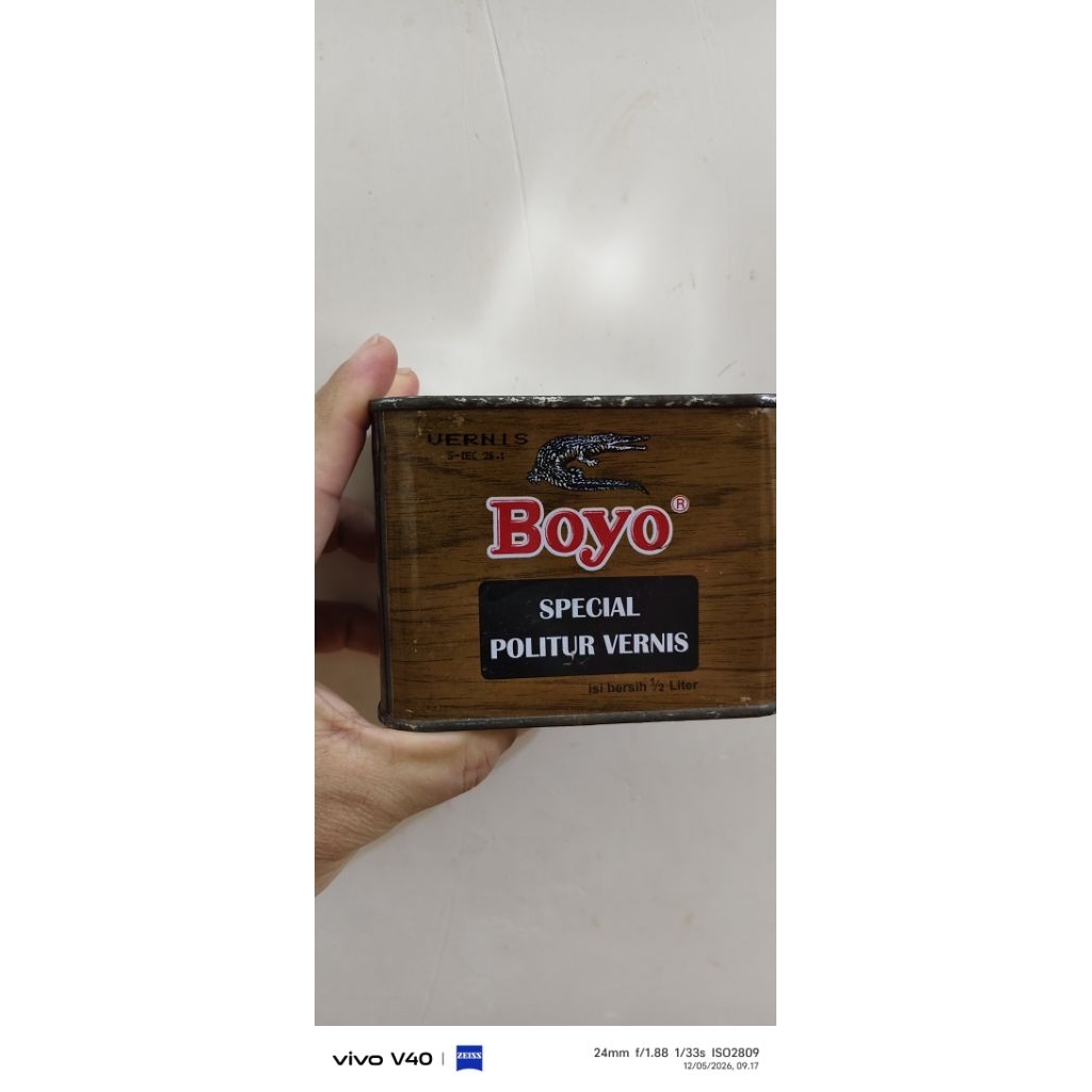politur kayu boyo