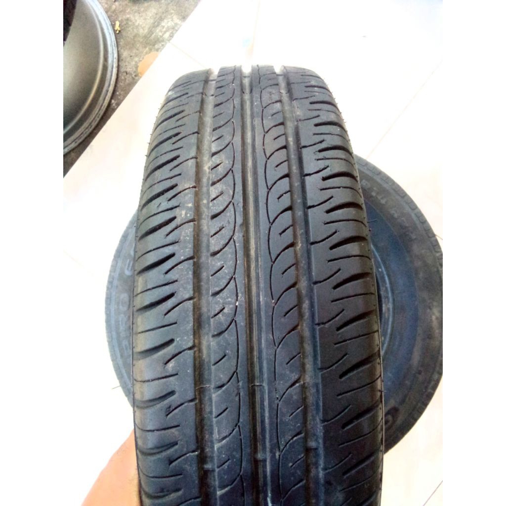 155/70 R13 ban mobil second berkualitas.