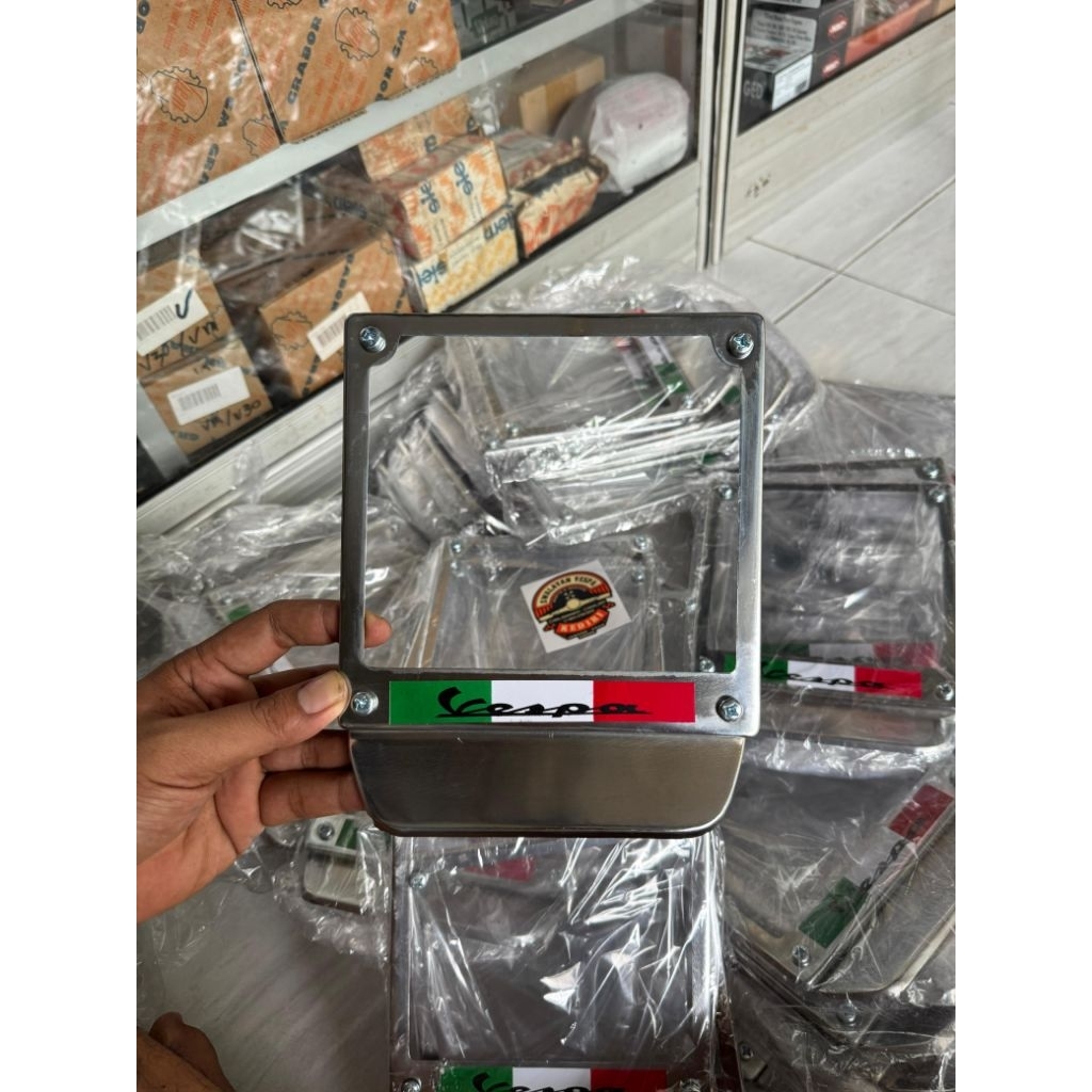 tempat plat nomor belakang vespa frame dudukan rumah plat nomor belakang vespa