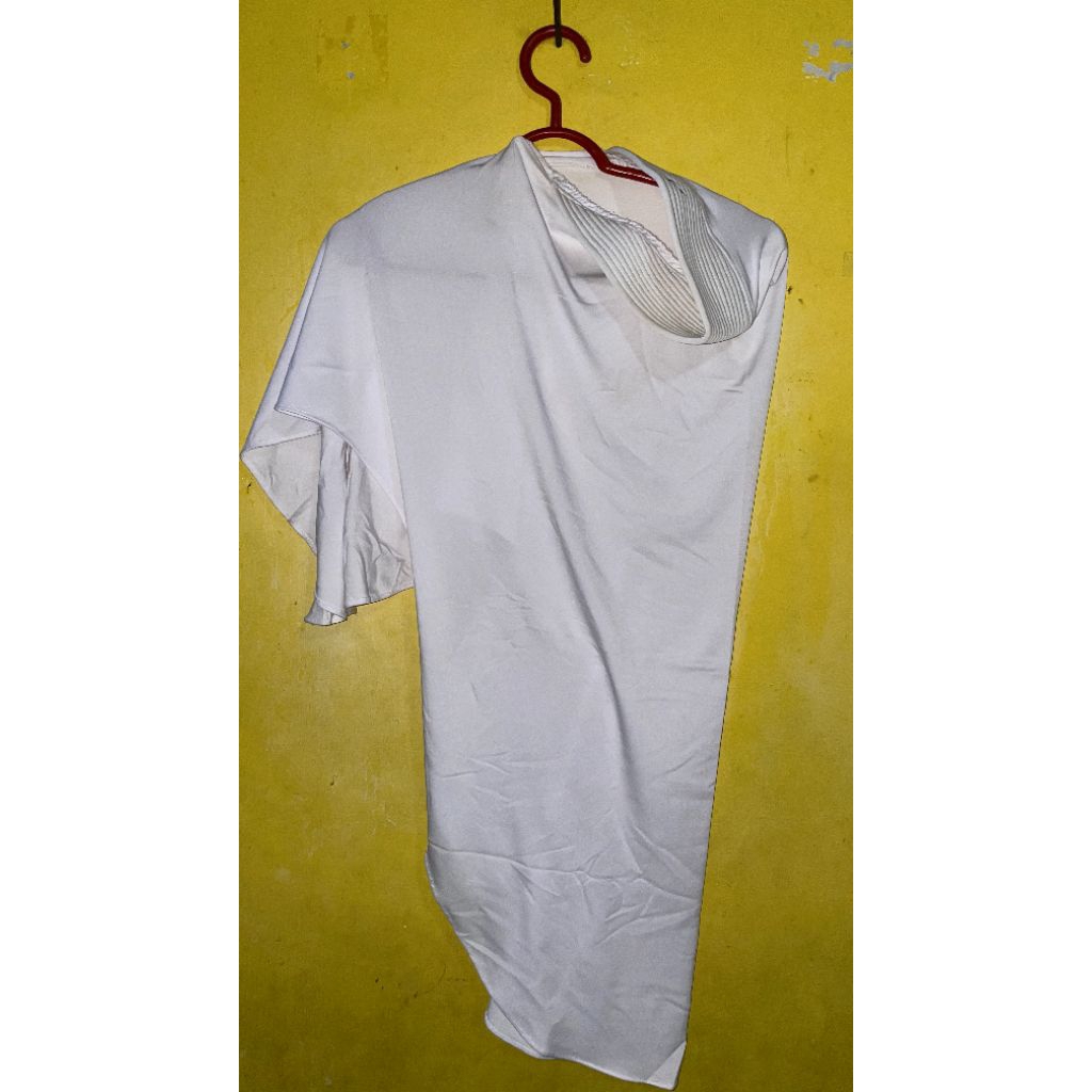 [PRELOVED] BERGO HAMIDAH PENGUIN ORIGINAL Warna Putih