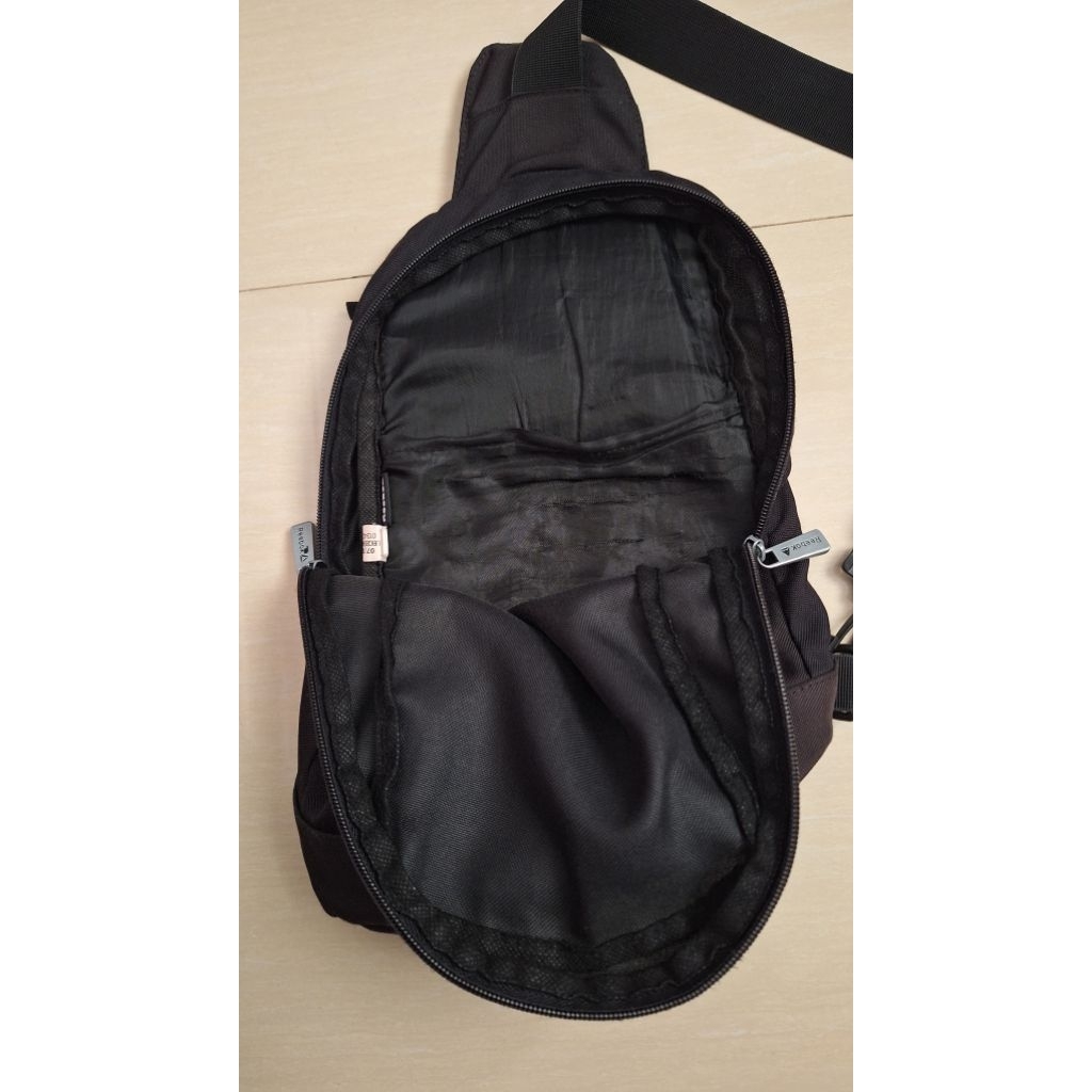 Tas slempang Reebok original