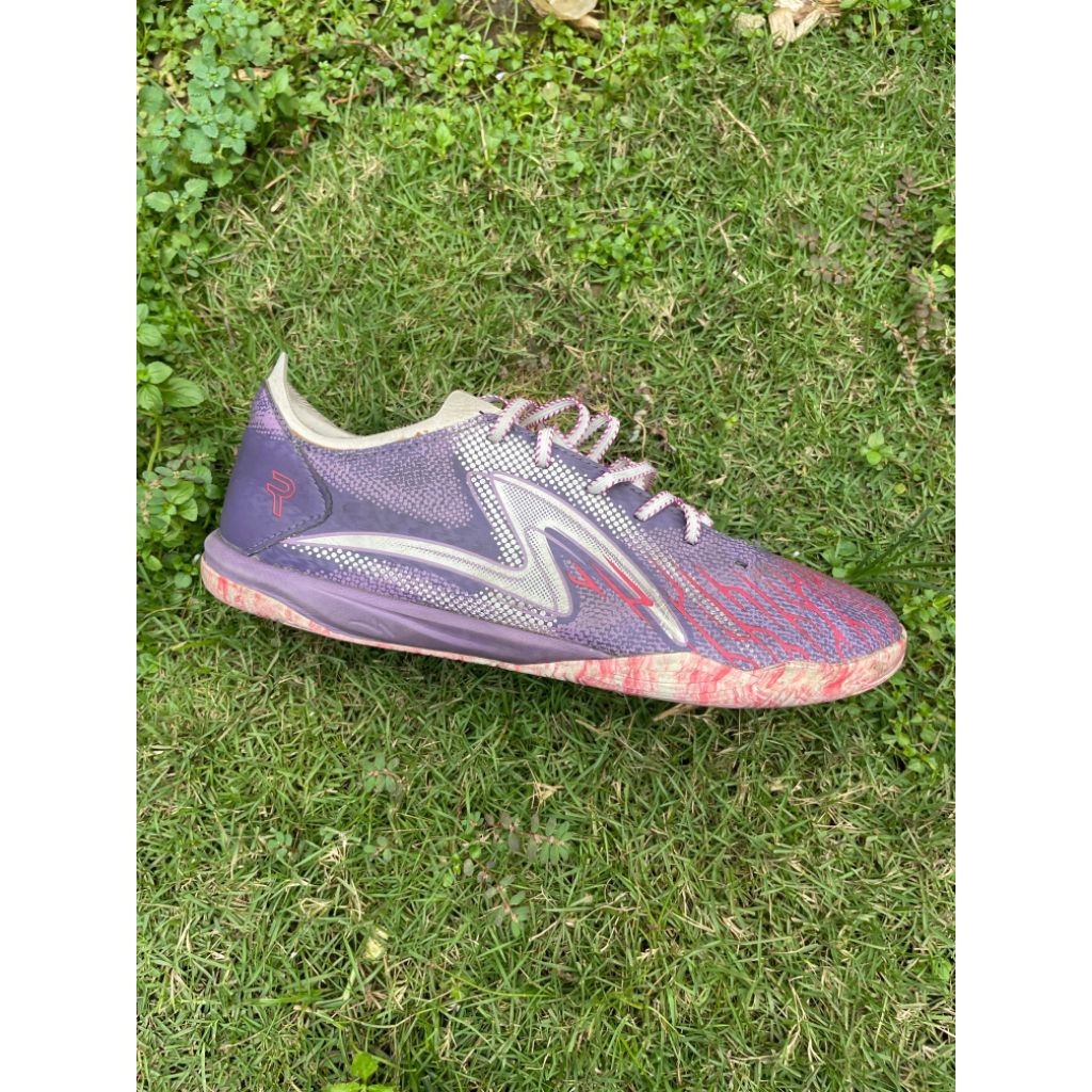 Sepatu Futsal Second Original Size 39 Specs Carnage