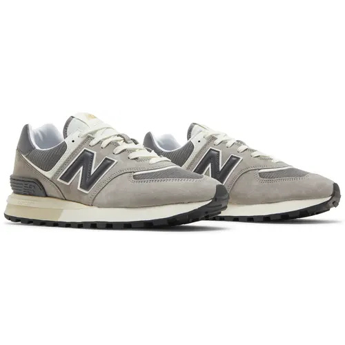 Sepatu NB 574 Legacy Castlerock