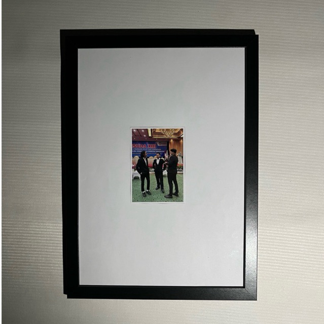 Kustom foto minimalis ukuran A4 (Wisuda, Lamaran, Lahiran, Nikahan, dll) background putih
