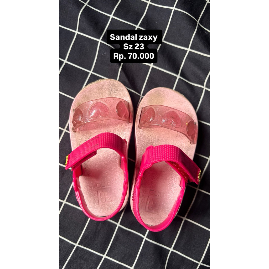 sandal zaxy