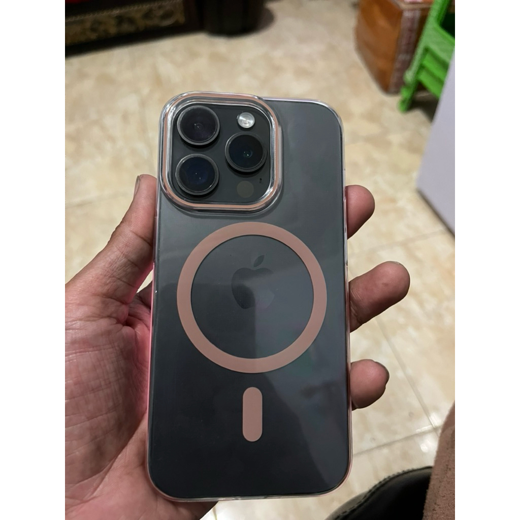 15 pro 128/ibox lock icloud