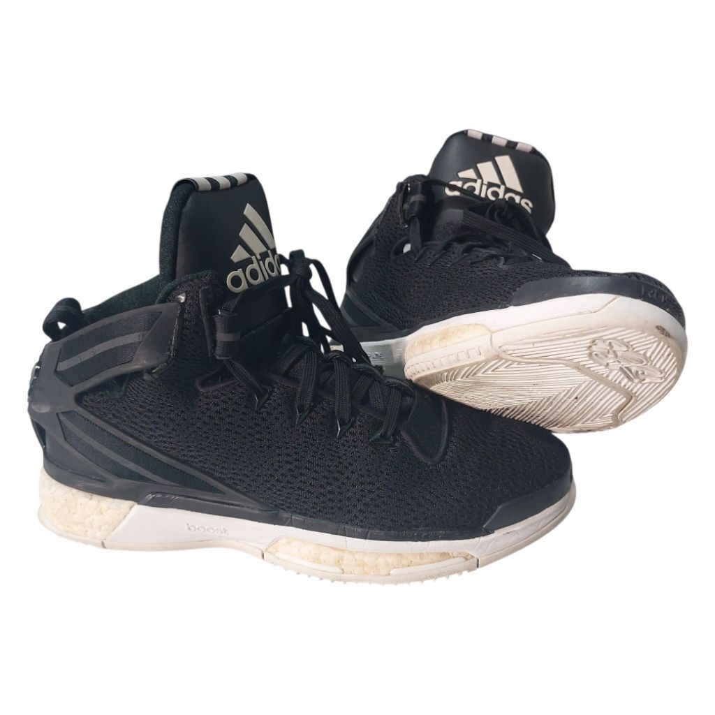 Sepatu second Adidas Basket/Voli Derrick Rose 43 original