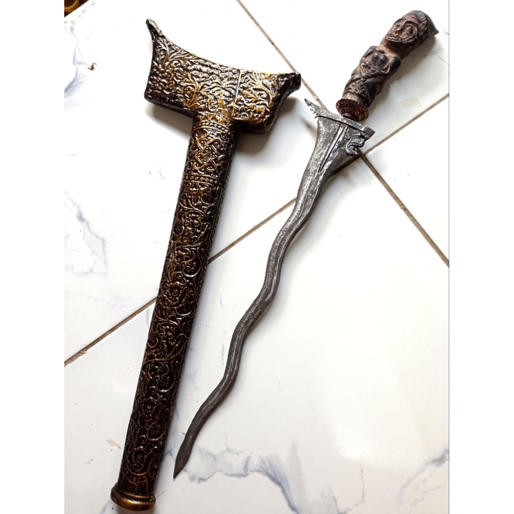 keris Melayu gagang tanduk kerbau