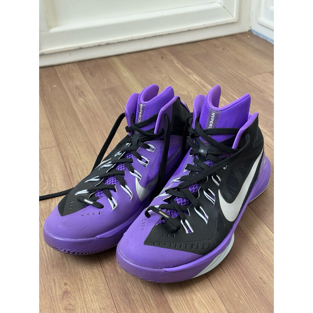 Sepatu NIKE Hyperdunk 2014 Basketball Shoes Size 45 Preloved