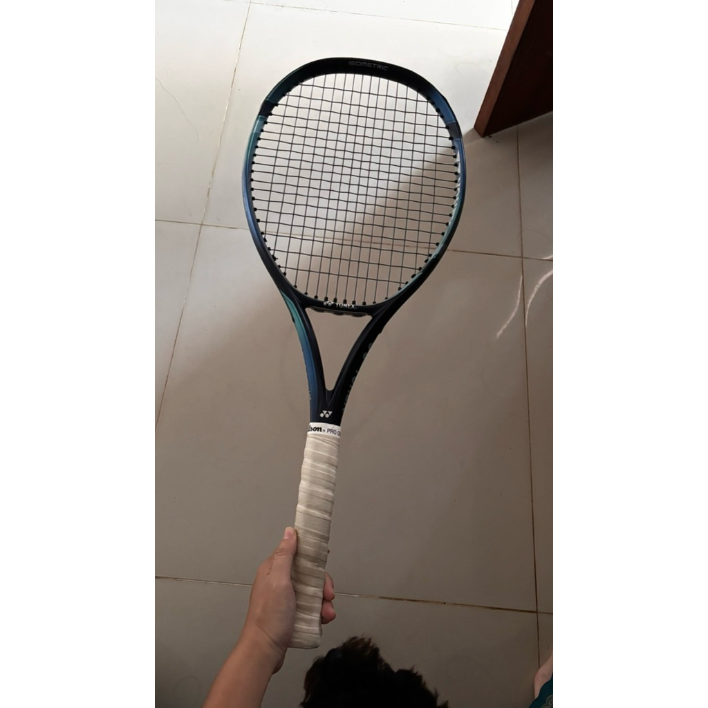Raket Tenis YONEX EZONE SKY BLUE 100L (2022) Bekas