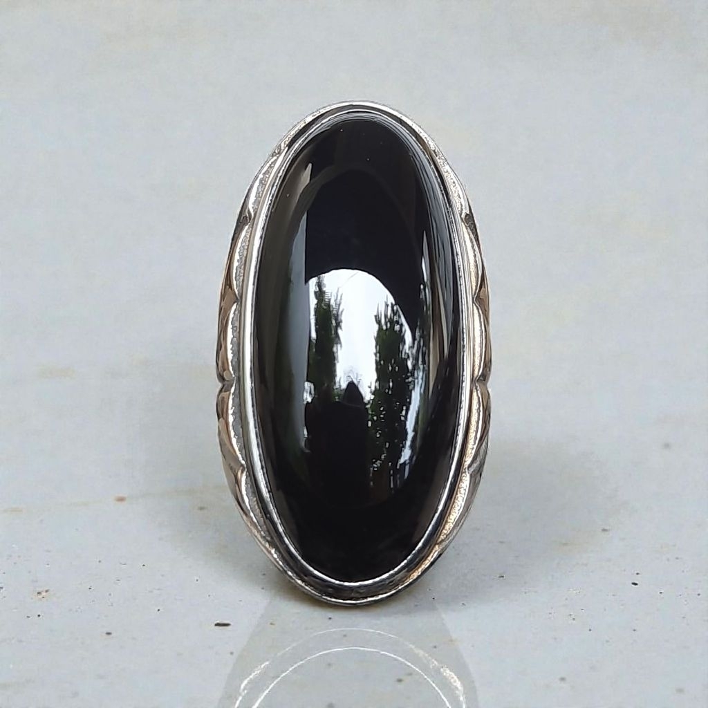 Batu Akik Yaman Wulung Hitam Pekat Tembus Merah Ring Titanium Premium