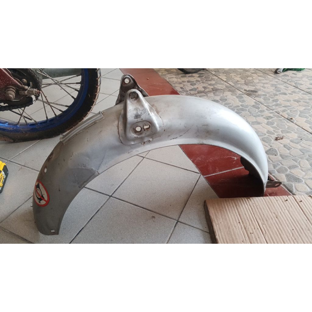 spakbor belakang Yamaha L2G