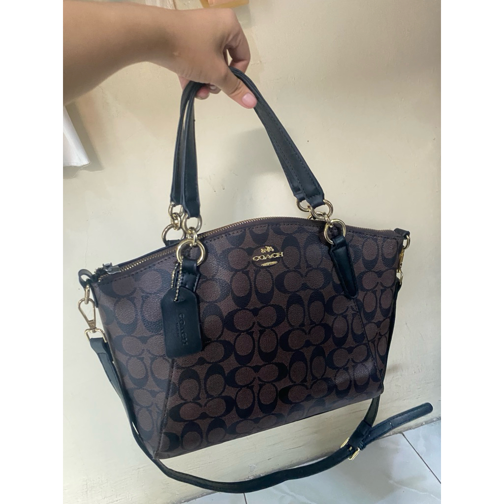 Tas Coach Kelsey Preloved