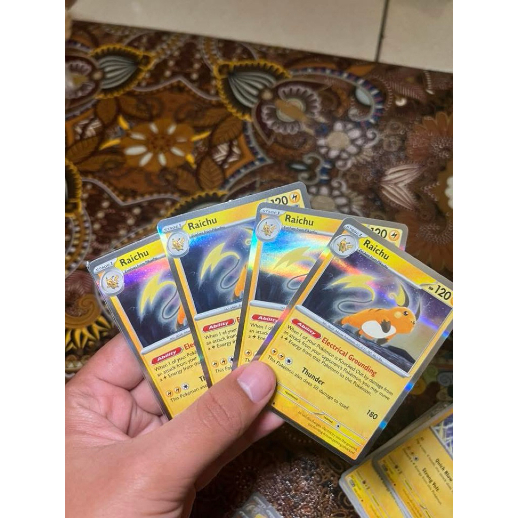 Raichu holo