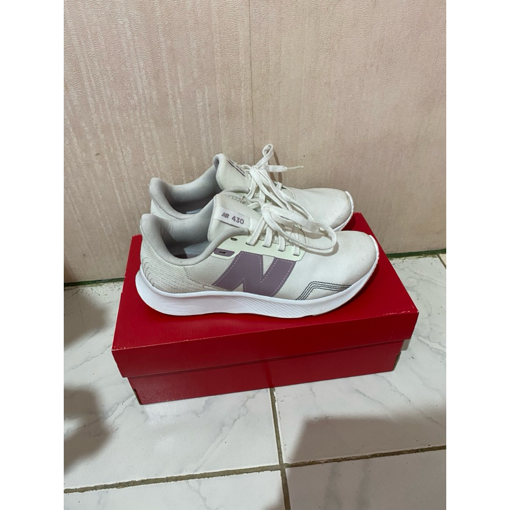 PRELOVED NEW BALANCE 430