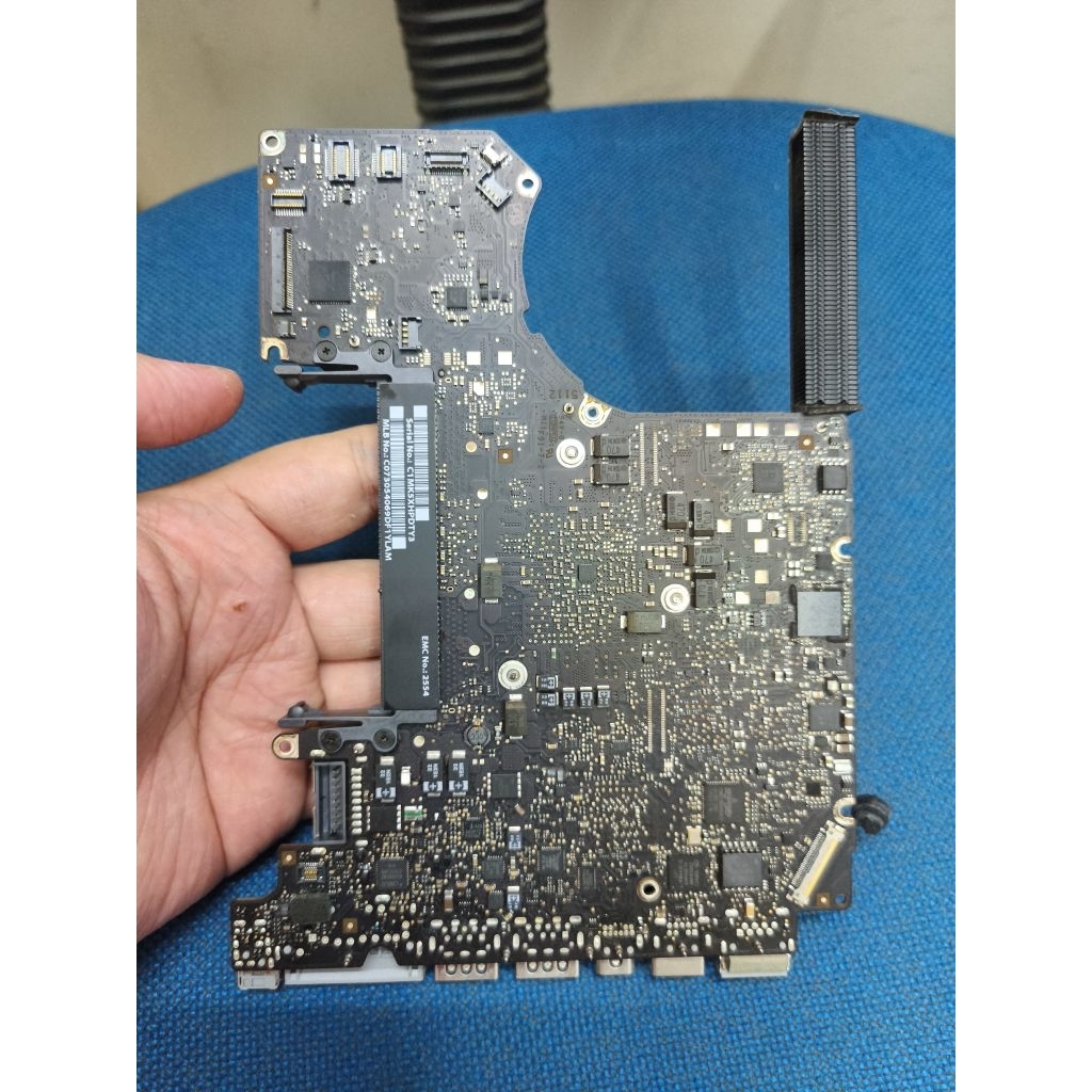 Mesin macbook pro MD101 mati