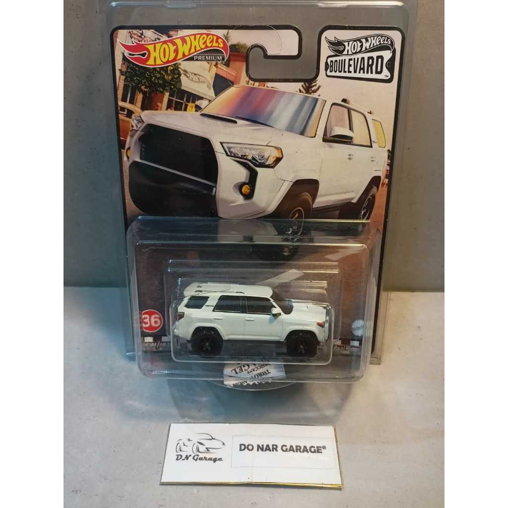 Hotwheels Premium Boulevard (2021 – Mix 4) – ’18 Toyota 4Runner