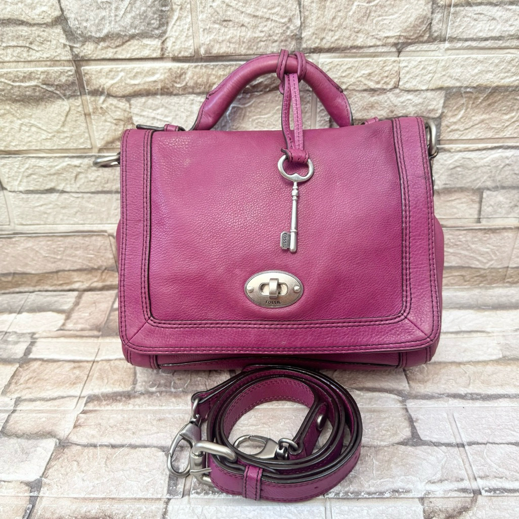 708# NET-Preloved Fossil Marlow Top Handle Crossbody Fucia