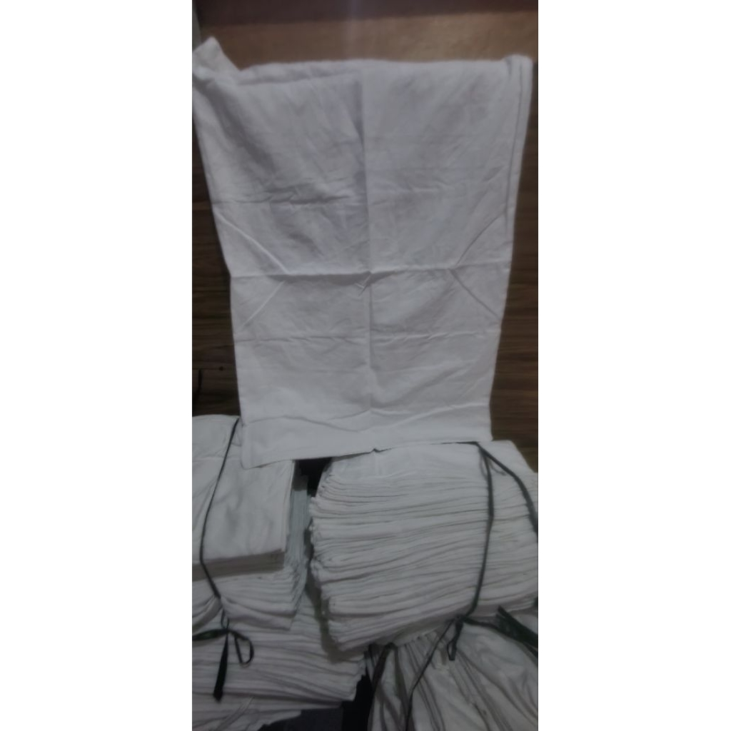 pillow case / sarung bantal ex hotel king koil
